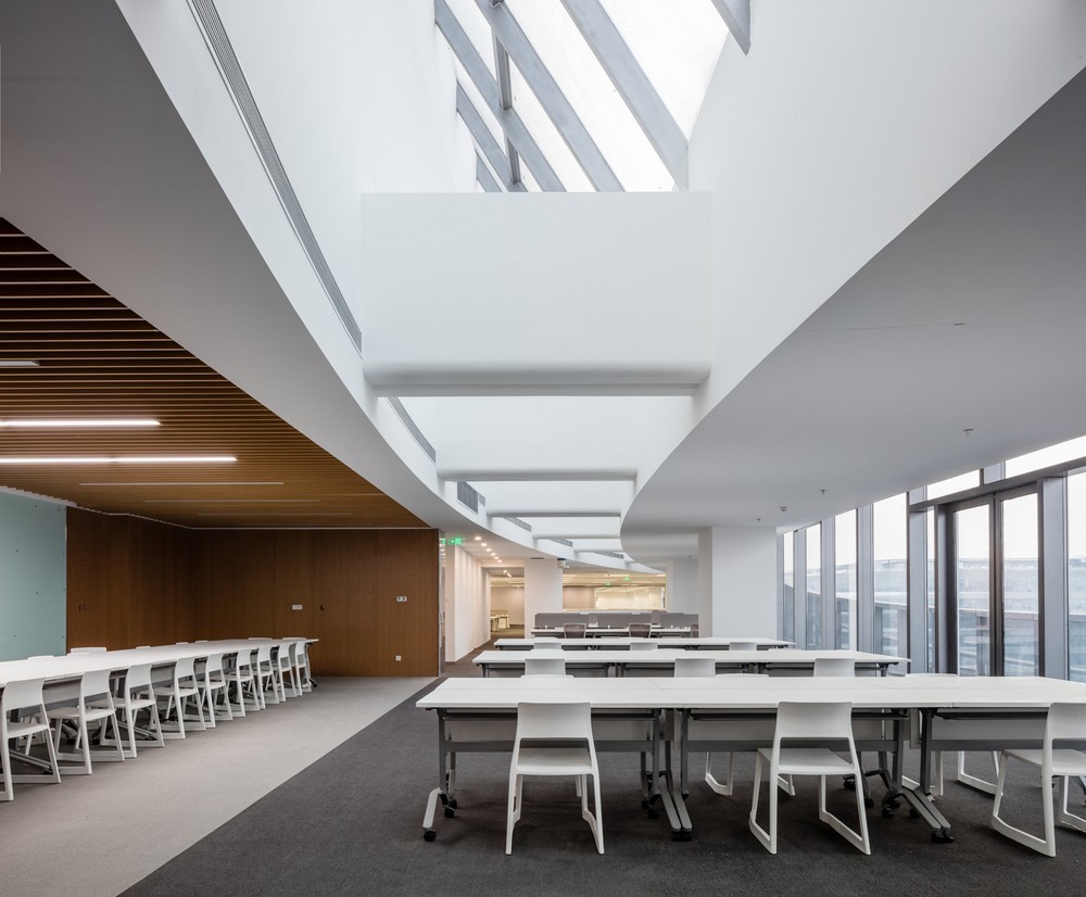 Sina Plaza, Beijing, China; Designed by Aedas; General Office Area