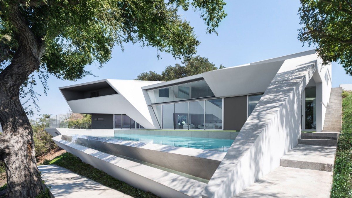Arshia Architects MU77 sculptural house Hollywood Hills