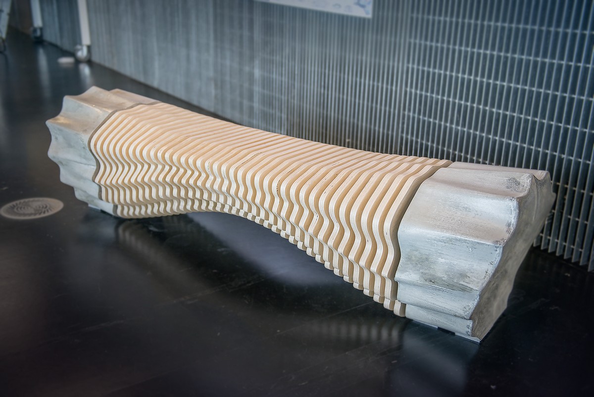 Parametric FLUIDITY Bench Robotic fabrication technologies Tianzhu Zhang