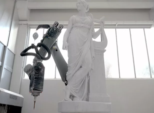 Robot Chisel 'Robotor' The Future of Marble Robotic Sculpting 